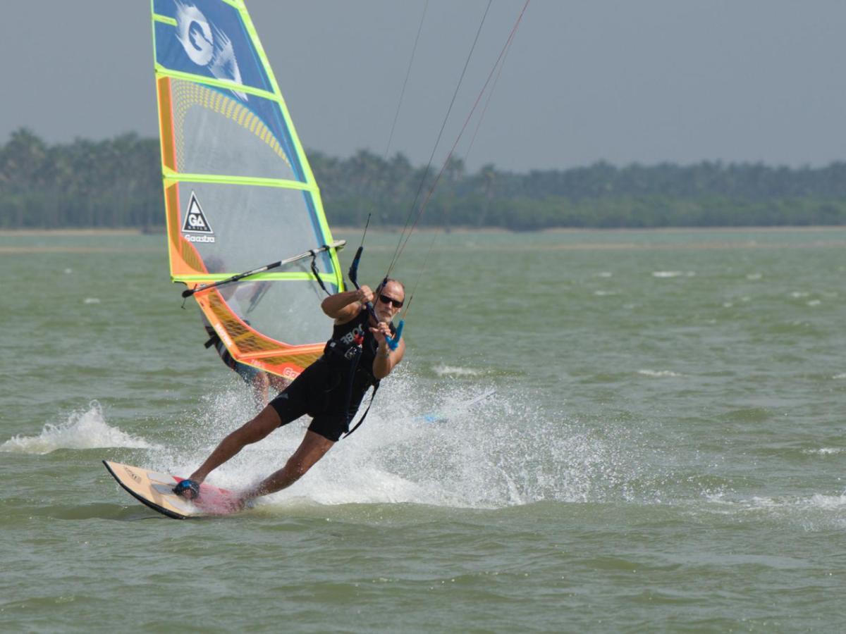 De Silva Wind Resort Kalpitiya - Kitesurfing School Sri Lanka Ngoại thất bức ảnh
